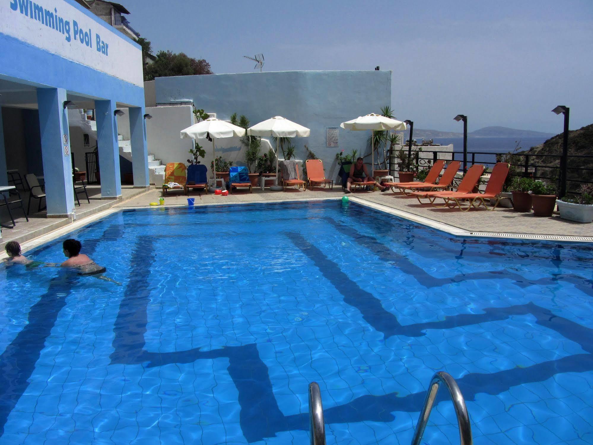 Petra Hotel Agia Galini Exterior foto